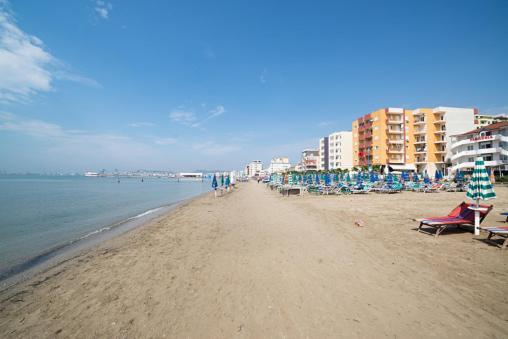 Vila M Vera Rooms With Kitchen And Apartments Durrës 外观 照片