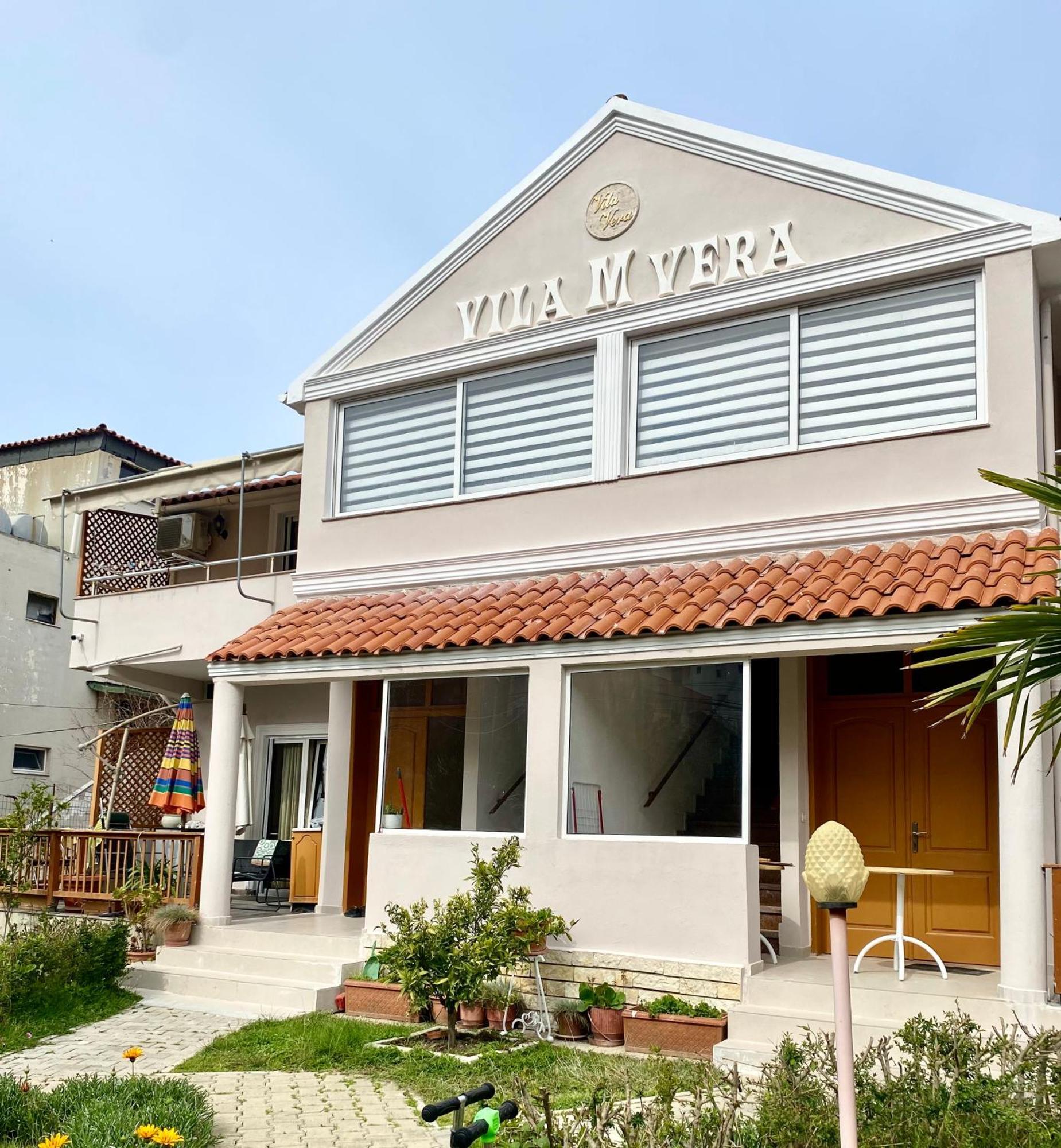 Vila M Vera Rooms With Kitchen And Apartments Durrës 外观 照片