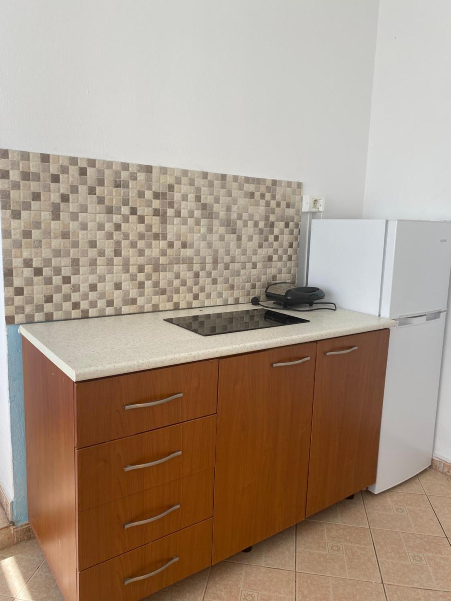 Vila M Vera Rooms With Kitchen And Apartments Durrës 外观 照片