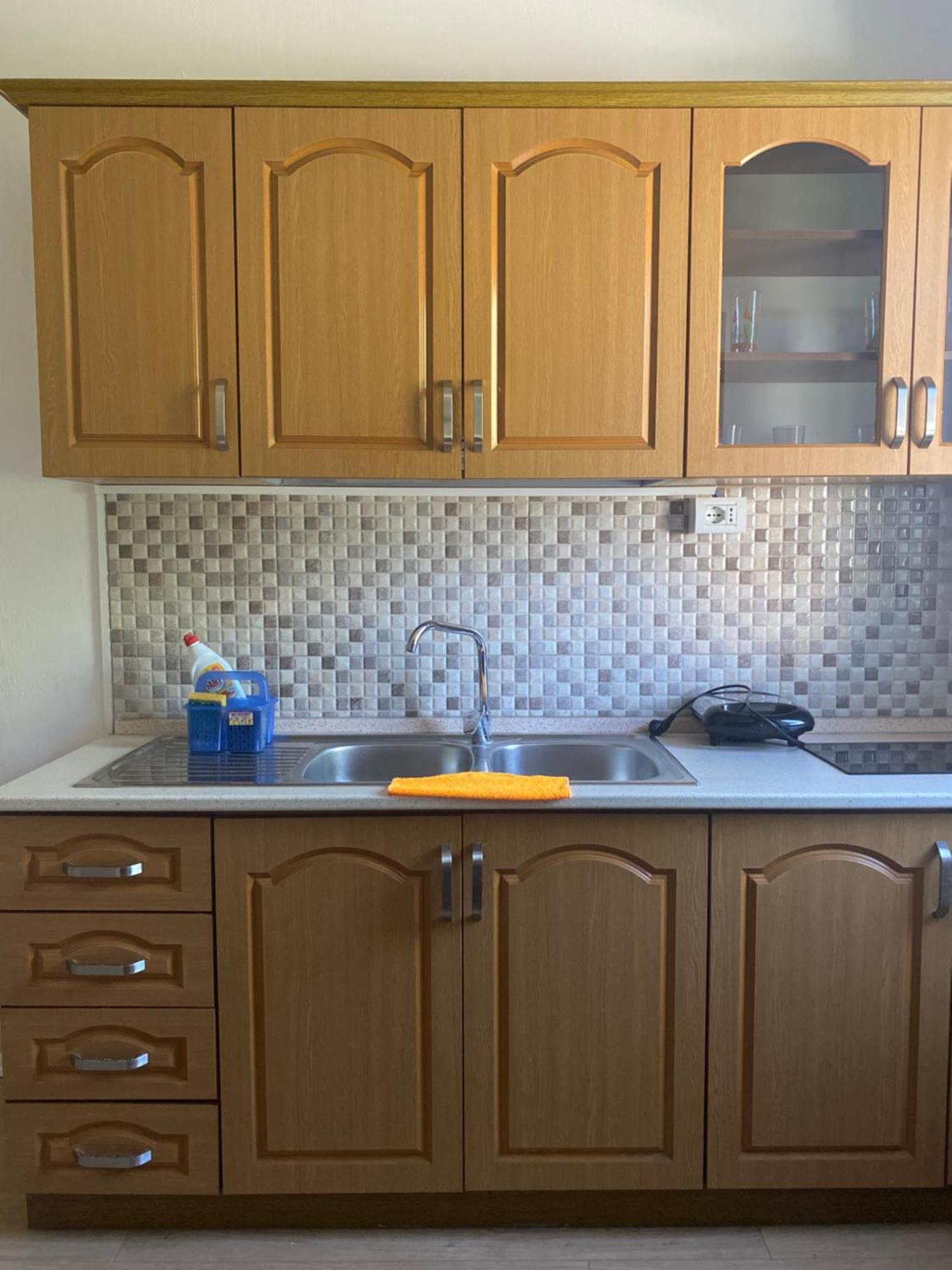 Vila M Vera Rooms With Kitchen And Apartments Durrës 外观 照片