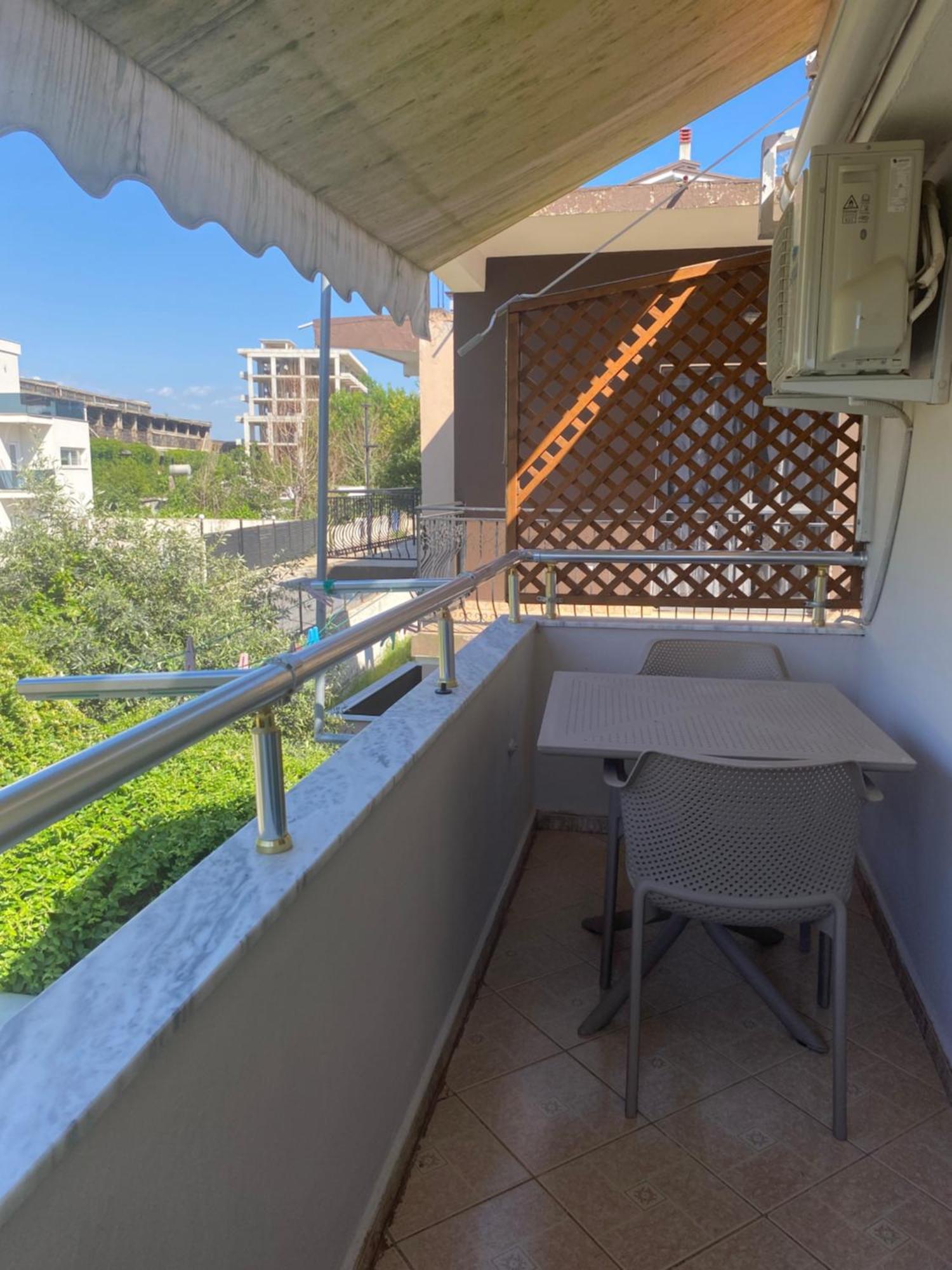 Vila M Vera Rooms With Kitchen And Apartments Durrës 外观 照片