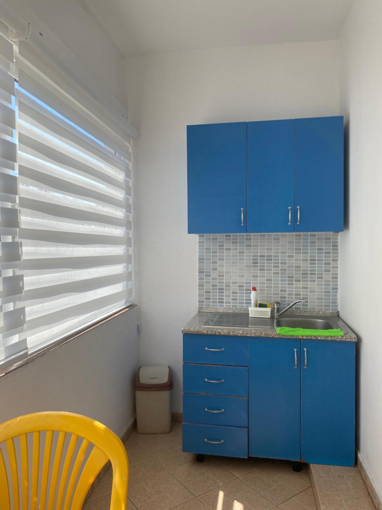 Vila M Vera Rooms With Kitchen And Apartments Durrës 外观 照片